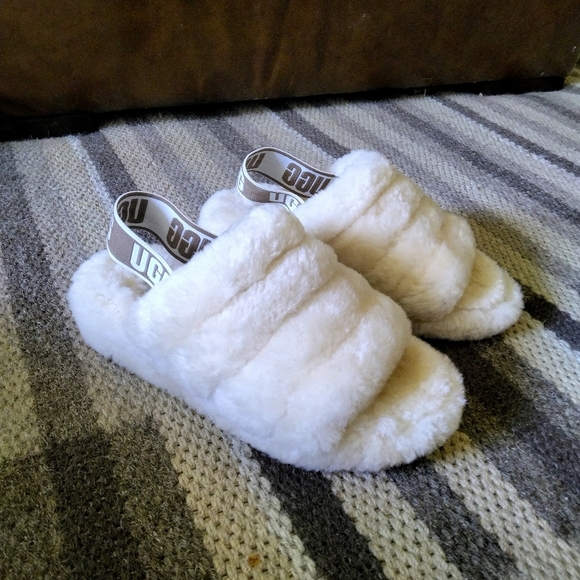 Ugg Fluff Yeah Slides Size 5 in Cream Slipper Lounge Streetwear - Picture 2 of 11